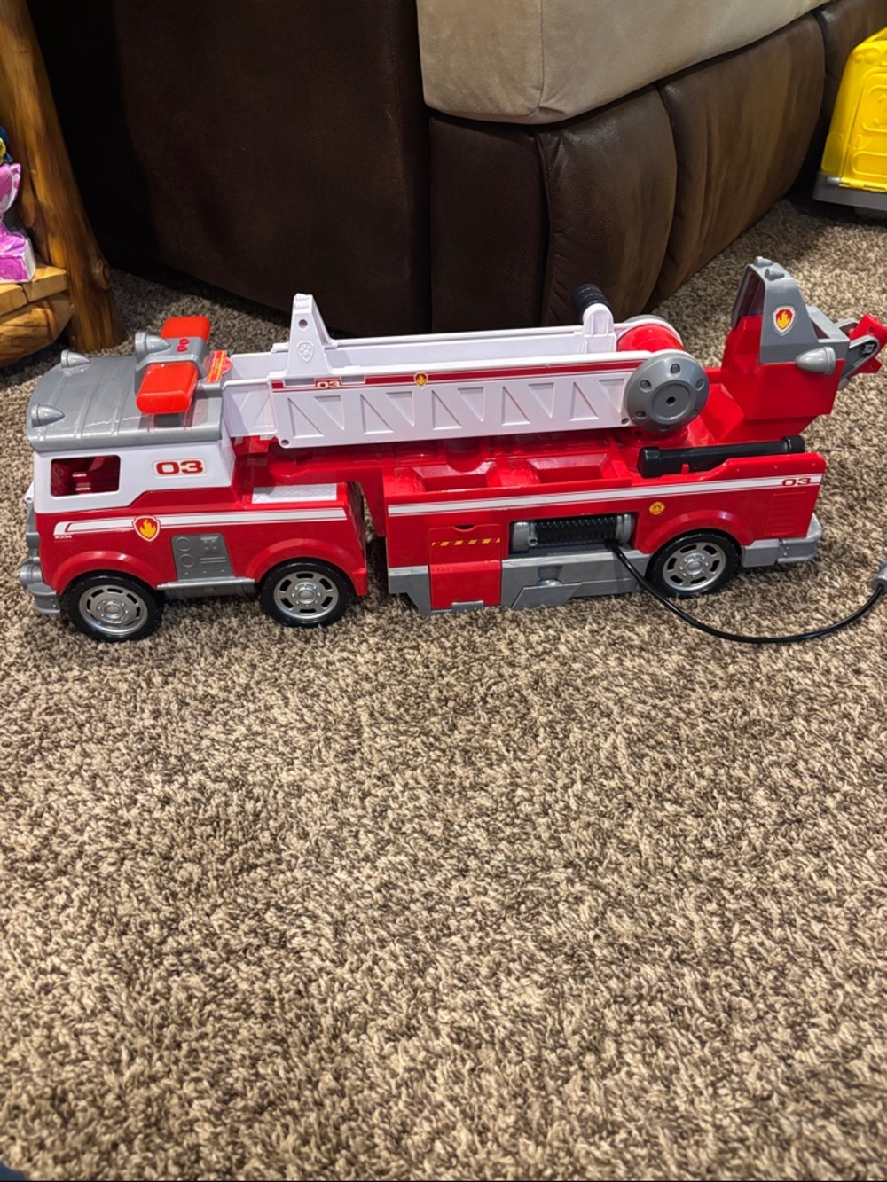 Paw Patrol Ultimate Rescue Fire Truck,